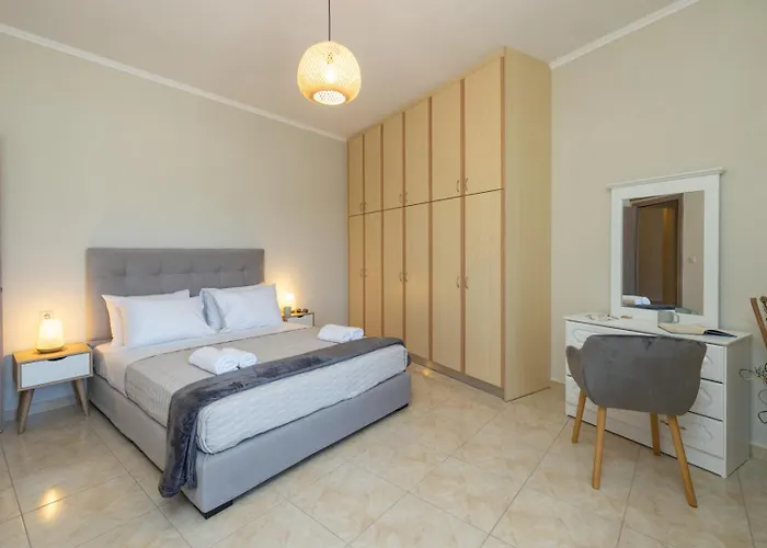 Fanis Elegant Great View Apartament *