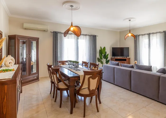 Fanis Elegant Great View Apartament *